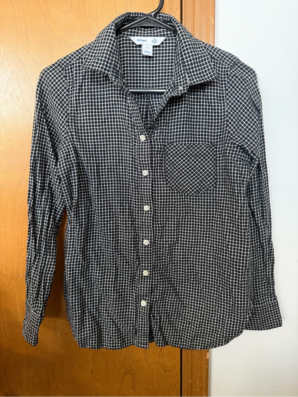 Old Navy Black & White Grid Button-Down Shirt